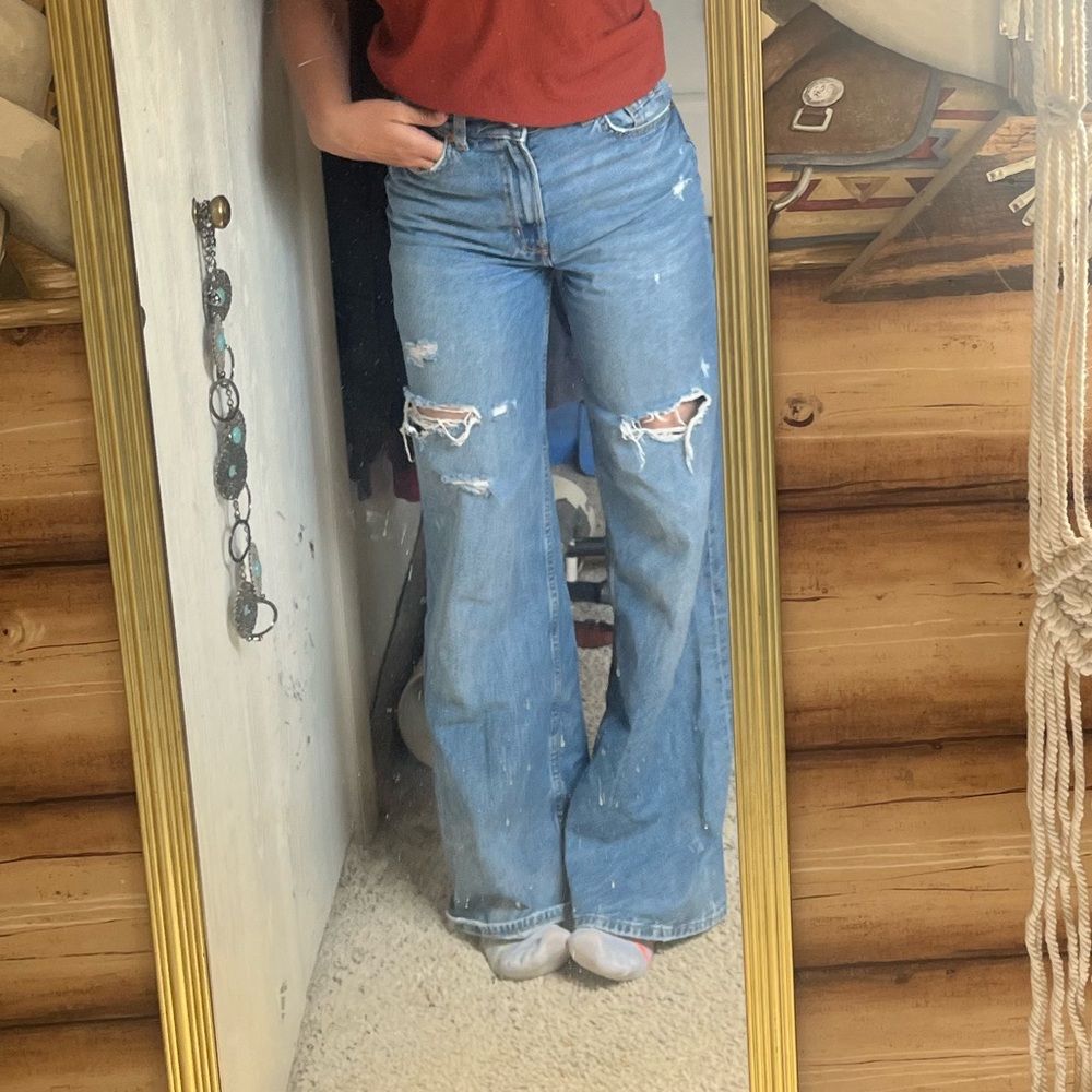 Distressed Blue Denim Jeans - Picture 5 of 5